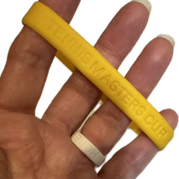 RARE TENNIS MASTERS CUP PEACE OF MIND YELLOW SILICONE BRACELET RUBBER JEWELRY - Picture 7 of 11